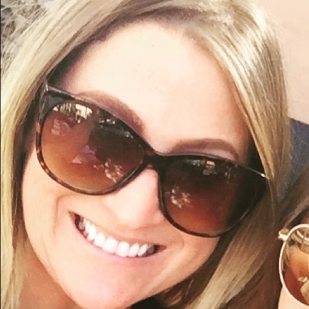 Meet your Posher, Chelsy